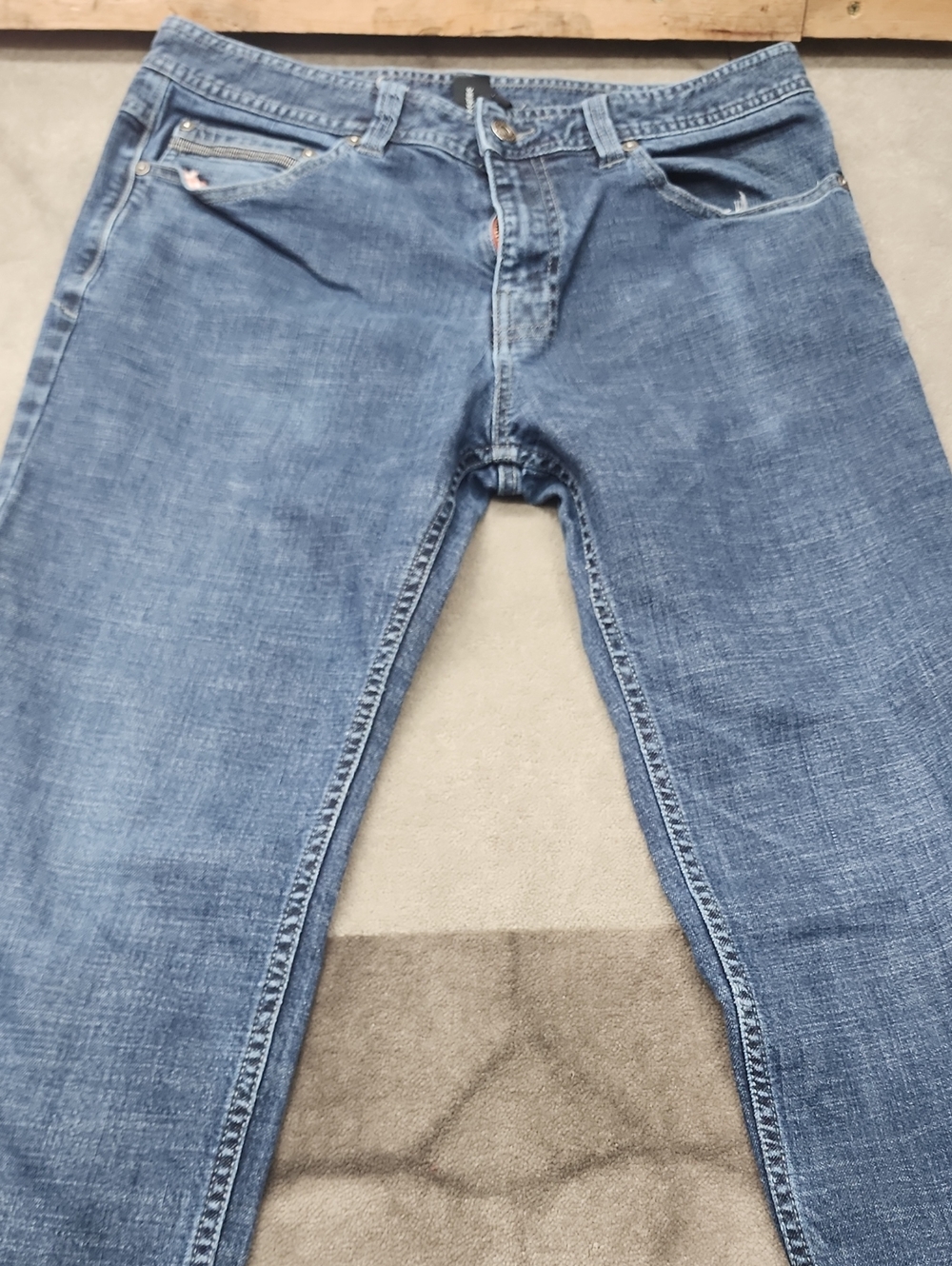 Prana Men’s Slim Jeans in Medium Blue
